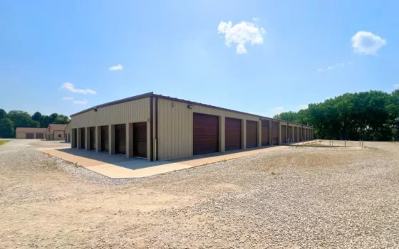 contractor bays and self storage units in wahoo