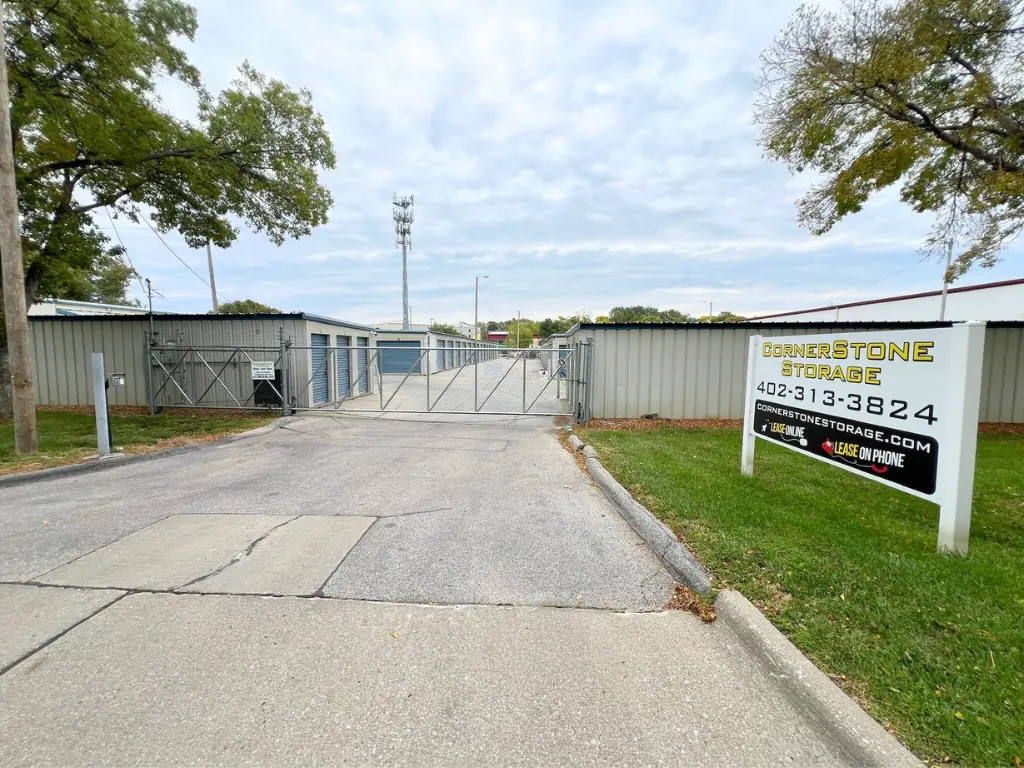 cornerstone storage omaha 56th st